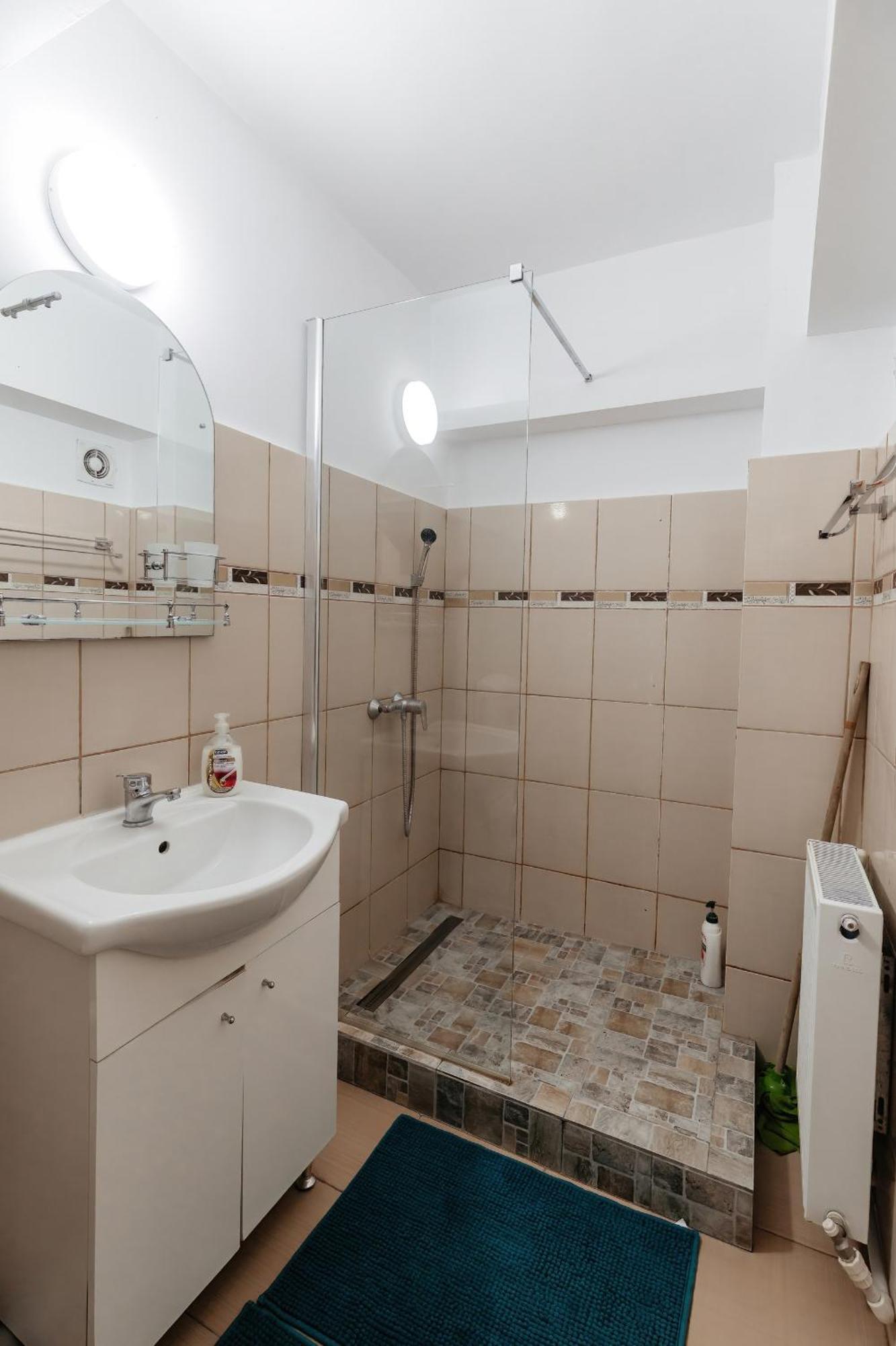 Luxury Radox Apartment Buzau City Center Exterior photo